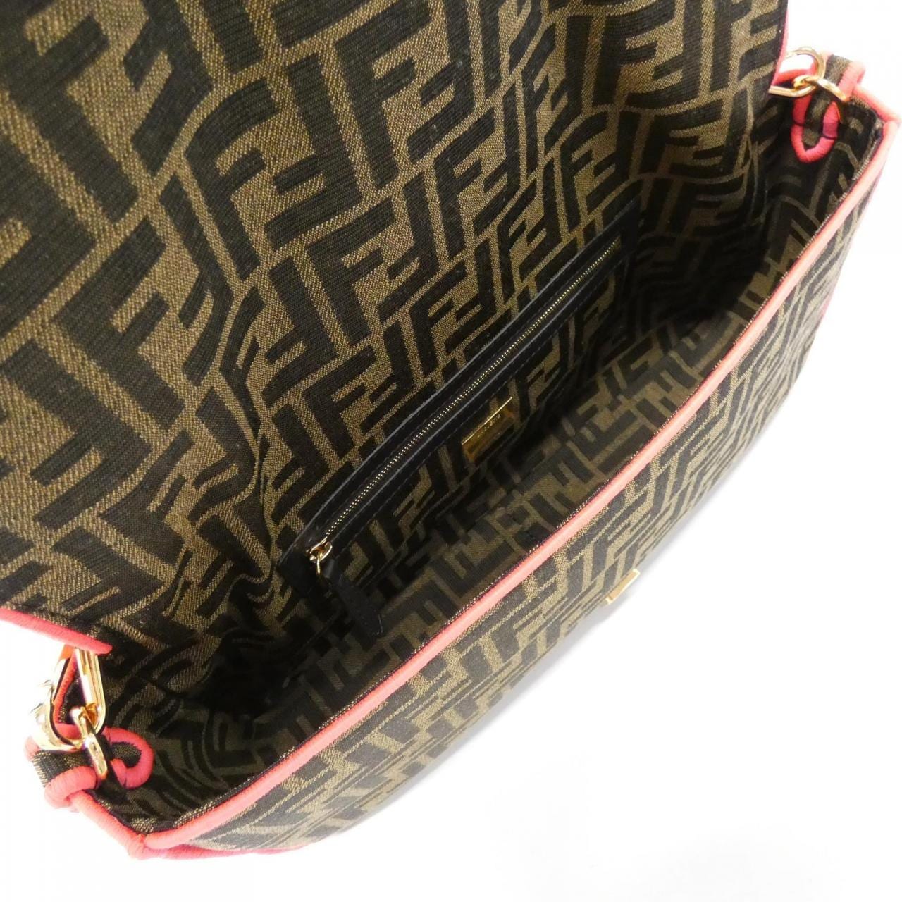 FENDI Baguette 大 8BR771 A6V5 包