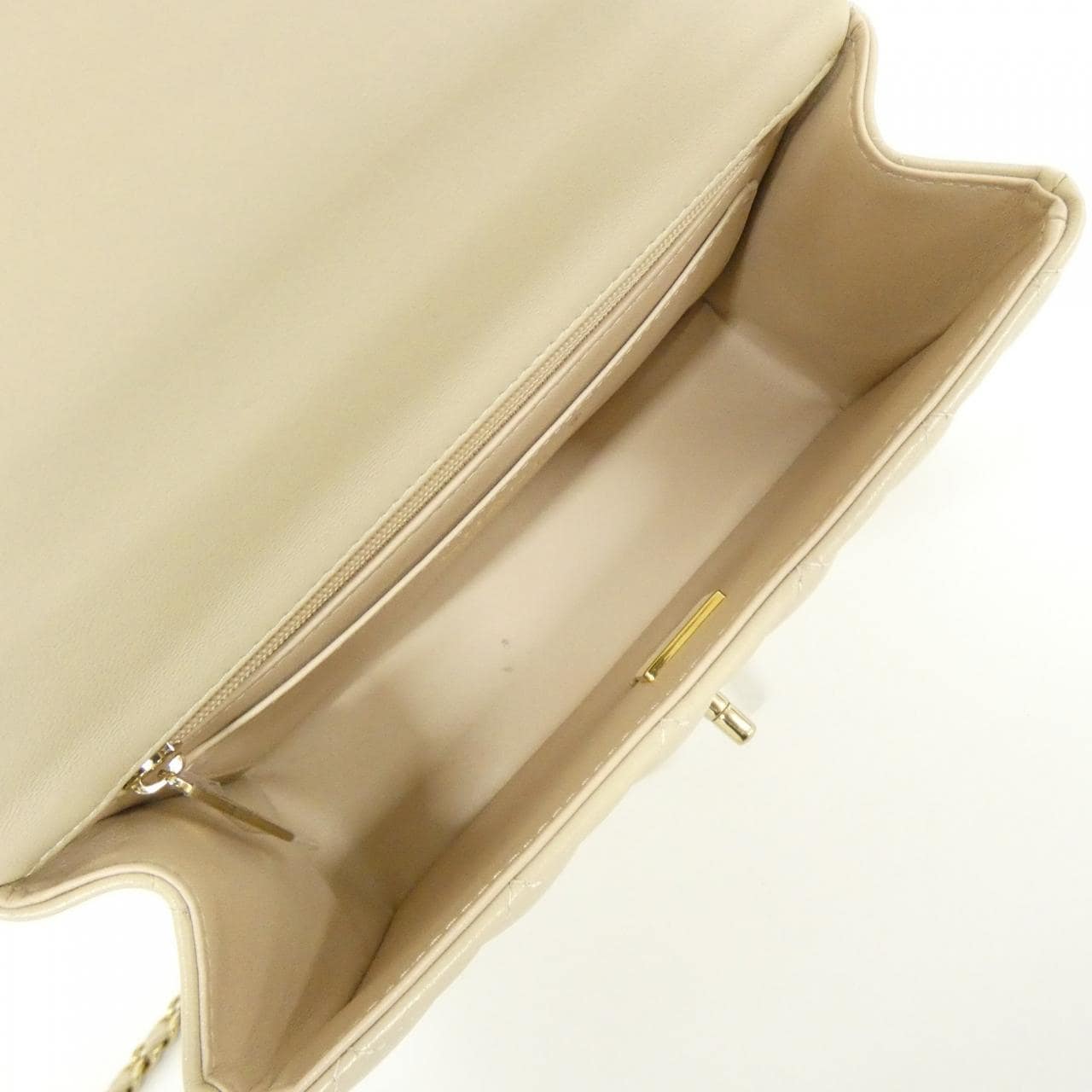 シャネル AS2431 バッグ