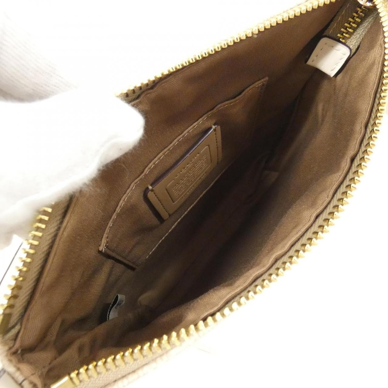 【新品】コーチ CW325 ショルダーバッグ