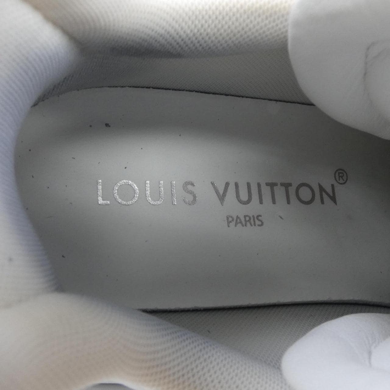 ルイヴィトン LOUIS VUITTON LVアークライト2.0ライン スニーカー