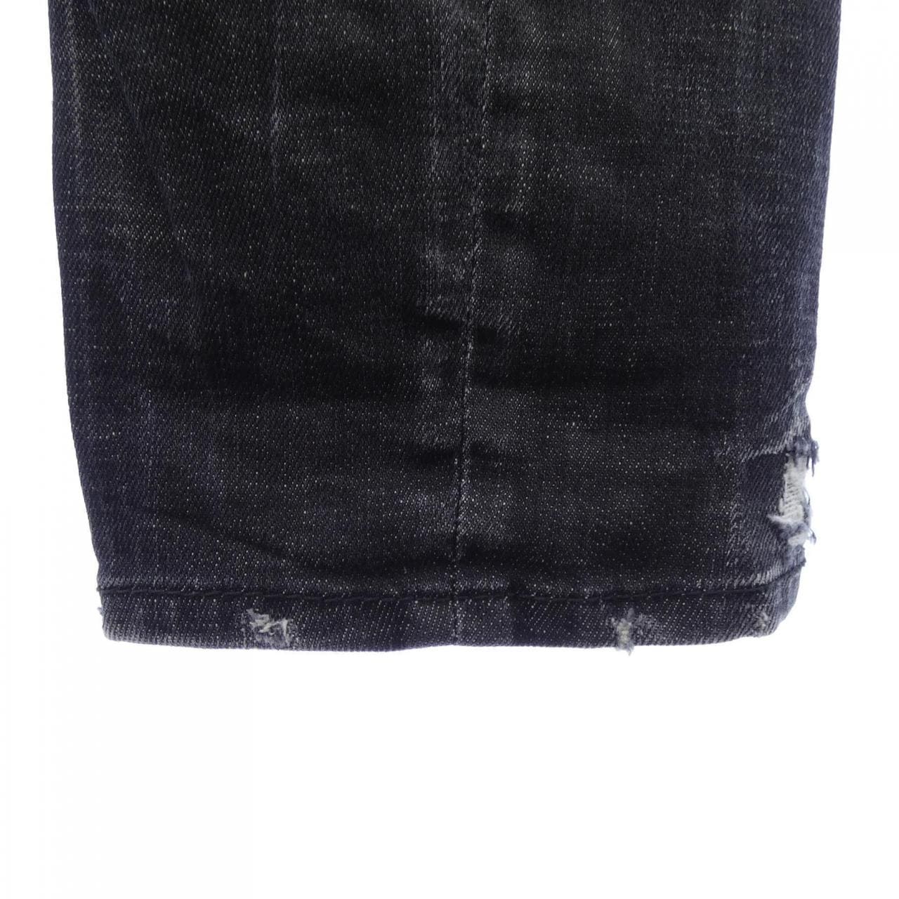 ディースクエアード DSQUARED2 S74LB0782 ジーンズ
