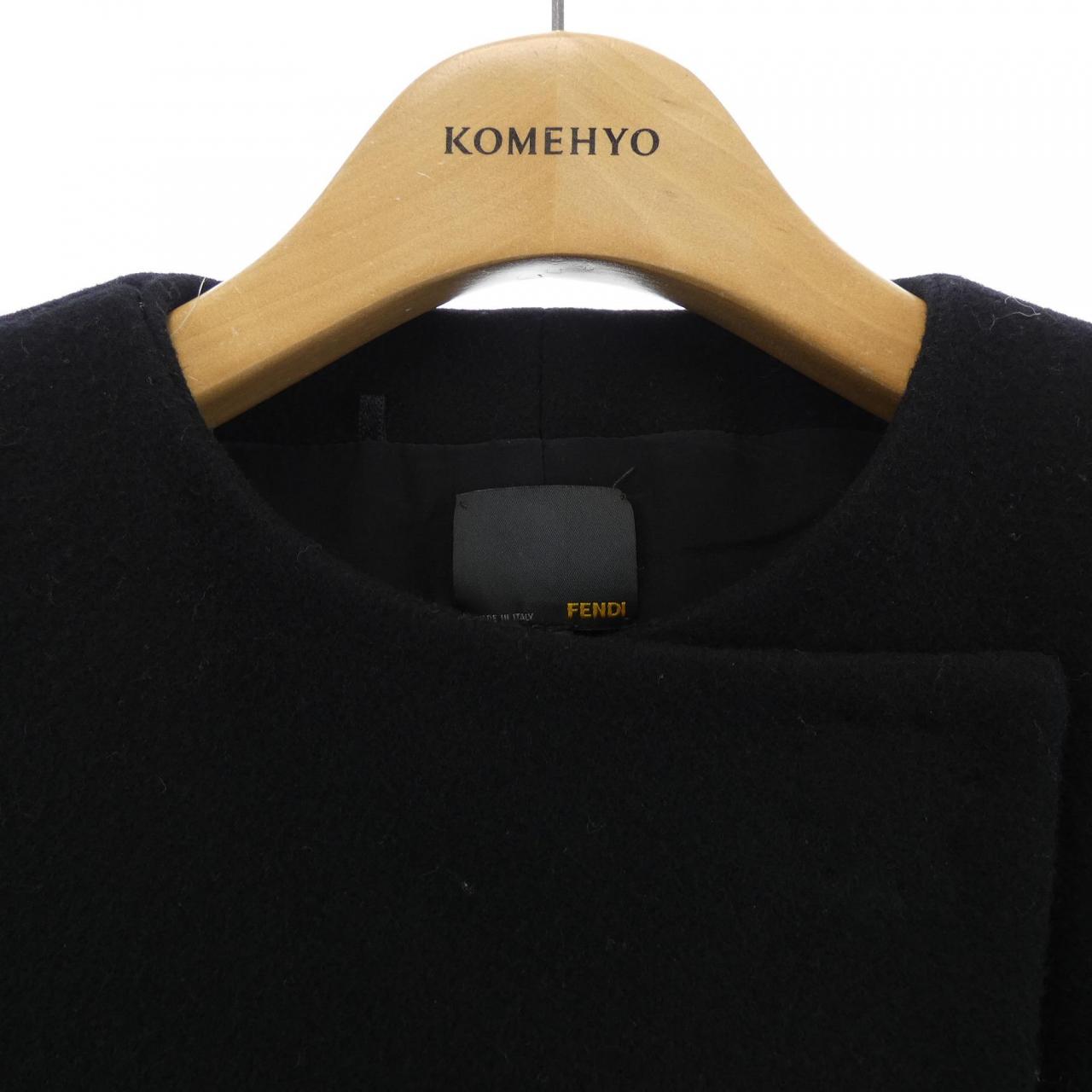 フェンディ FENDI FF5837 D5A コート