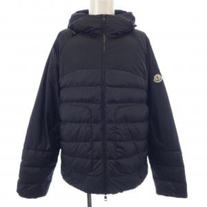 モンクレール MONCLER ダウンジャケット