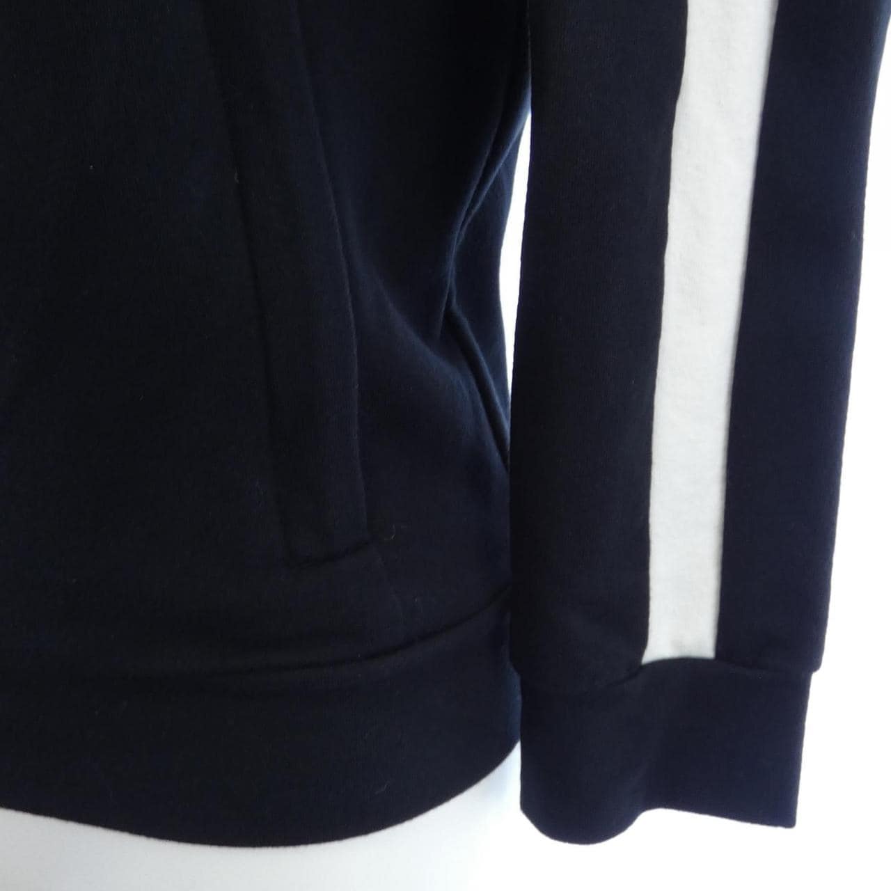 普拉达 PRADA 138468 R142 D8R PARKER