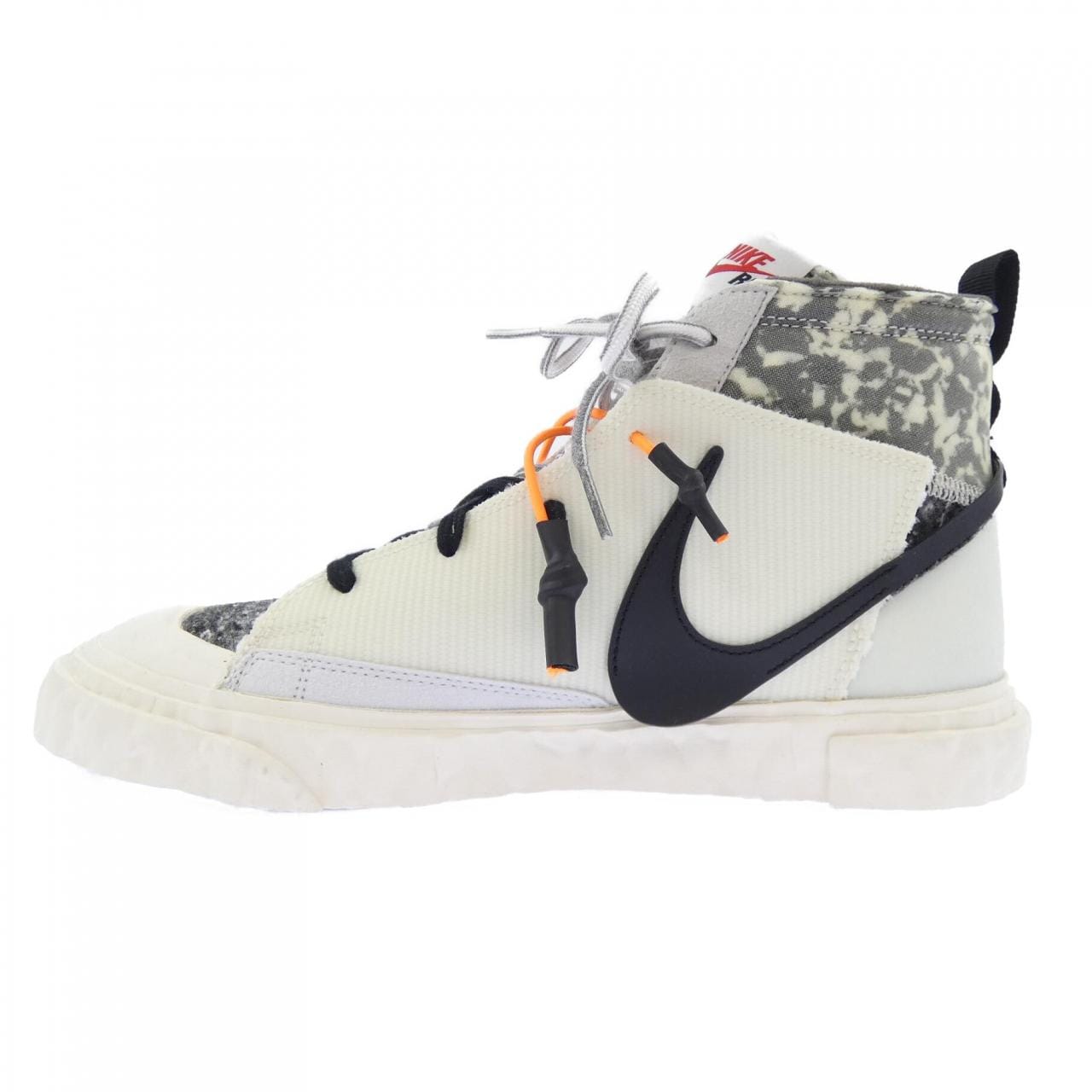 ナイキ NIKE CZ3589-100 スニーカー