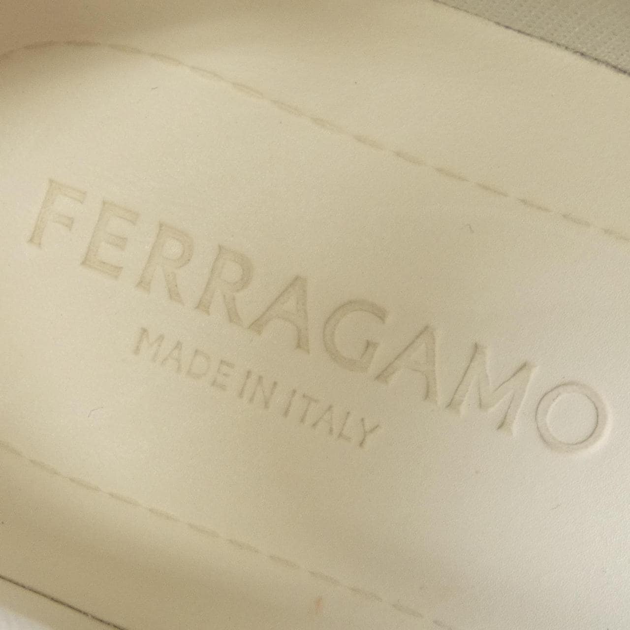 サルヴァトーレフェラガモ SALVATORE FERRAGAMO スニーカー