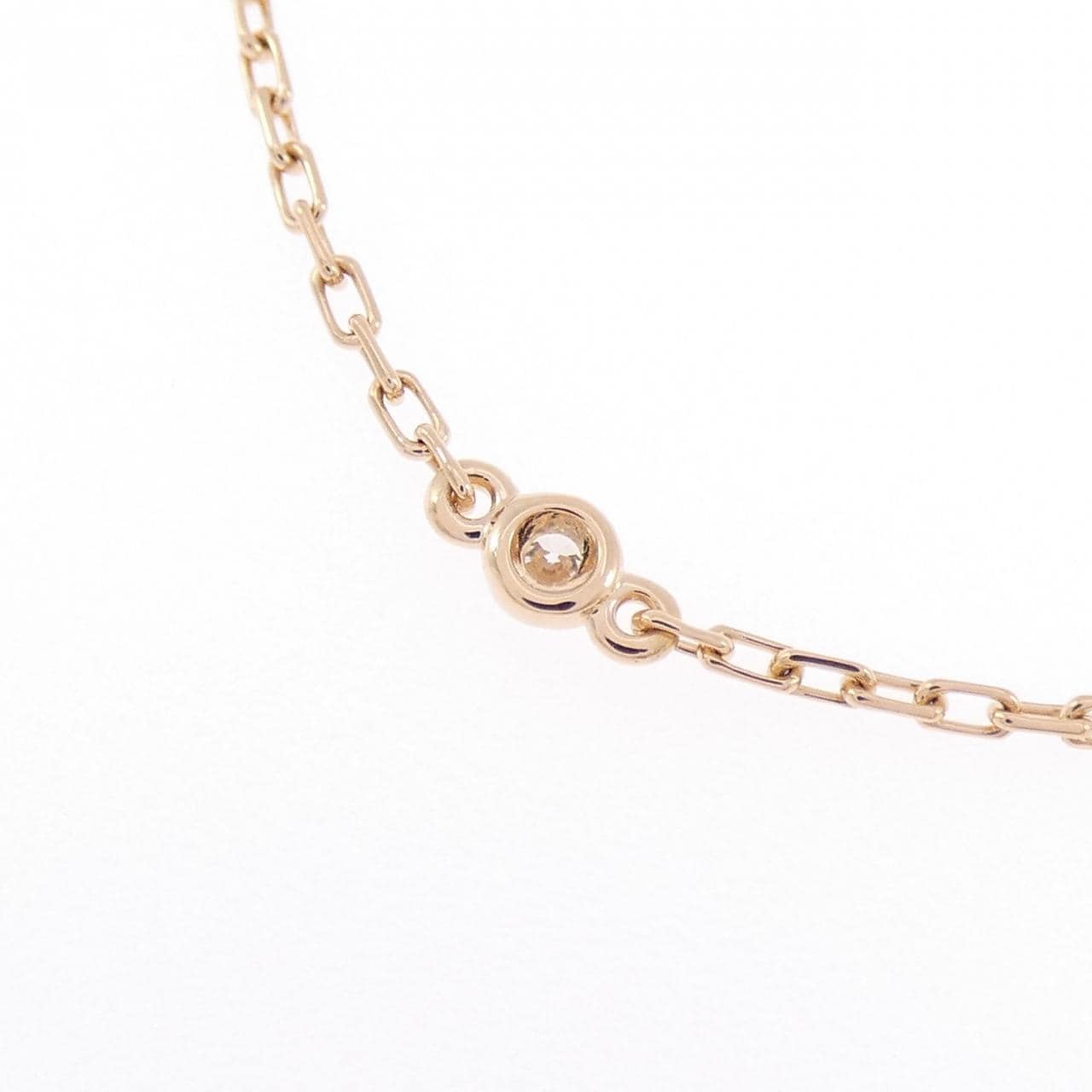 カルティエ ロゴ ネックレス