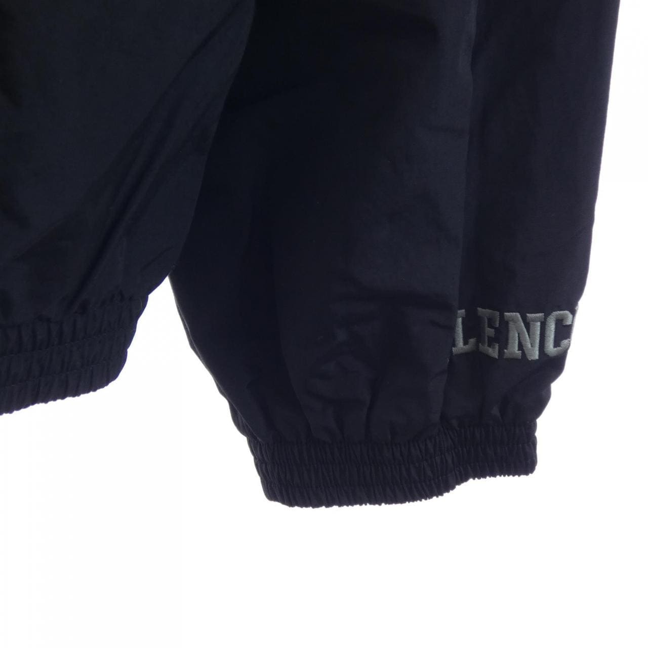バレンシアガ BALENCIAGA 857734 TPQ38 ブルゾン