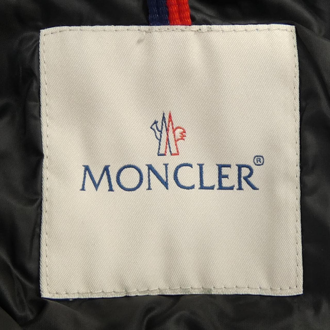MONCLER蒙克勒羽绒服