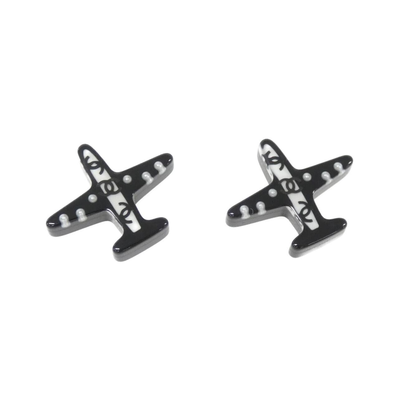 CHANEL Air Line Earrings