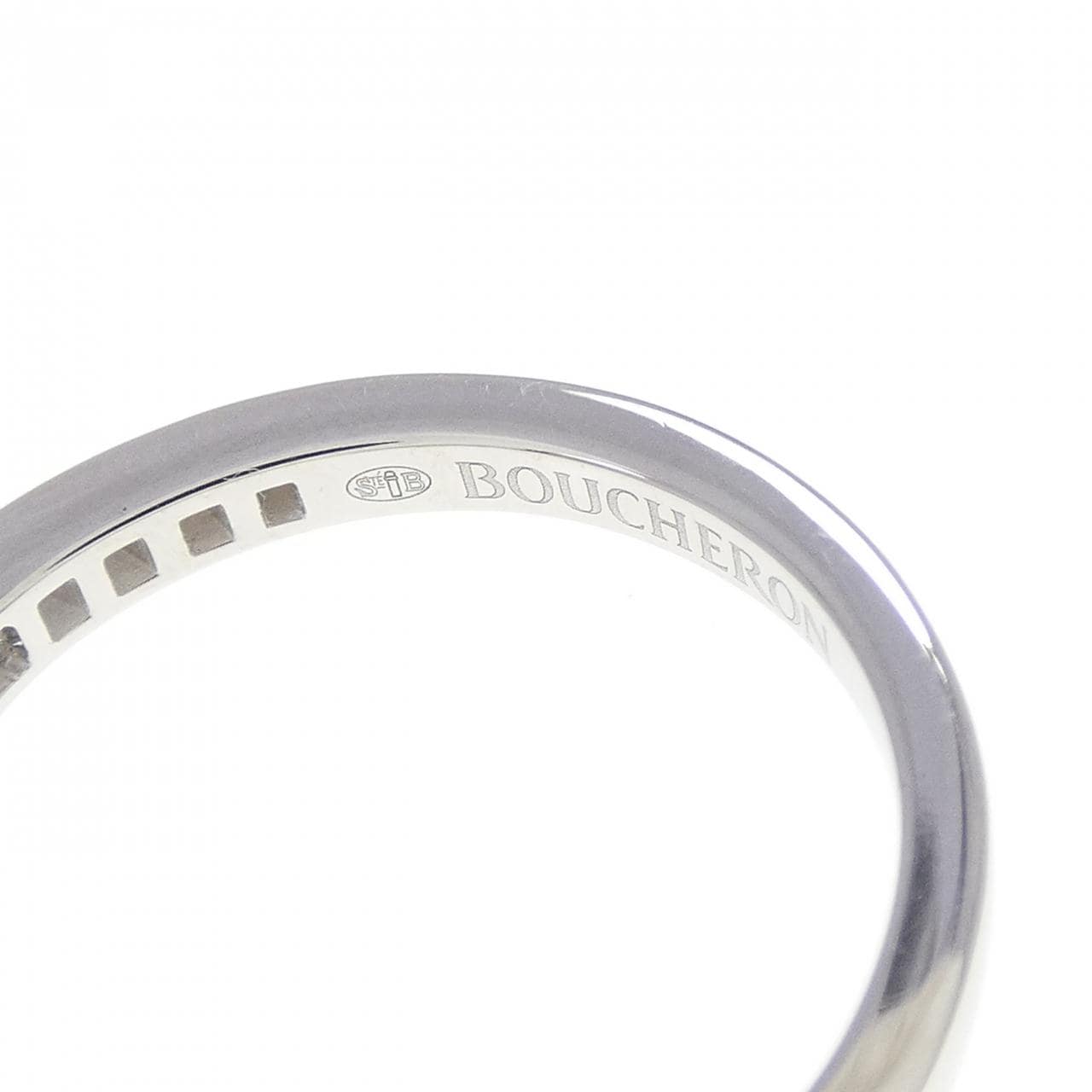 ブシュロン ビーラブド リング 0.23CT F VVS1 3EXT