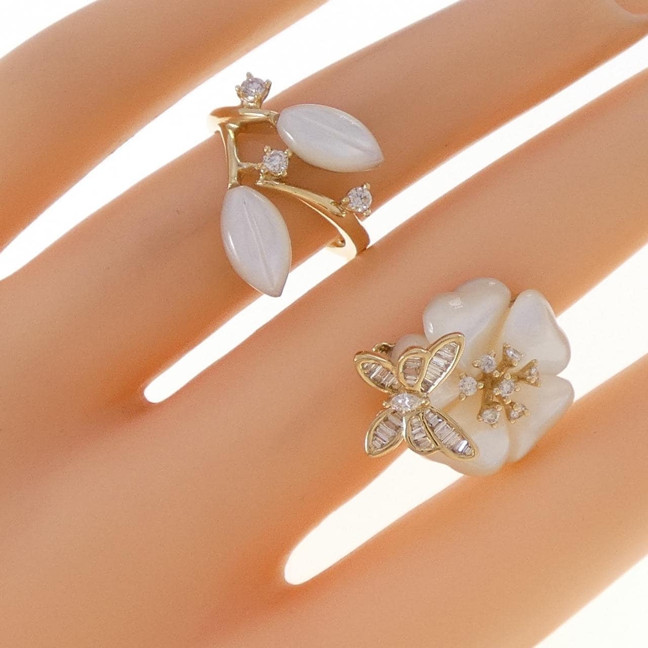 K18YG フラワー×バタフライ マザーオブパール リング