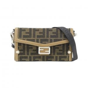 フェンディ バゲット フォンポーチ 7AS139 AFBV フォンケース