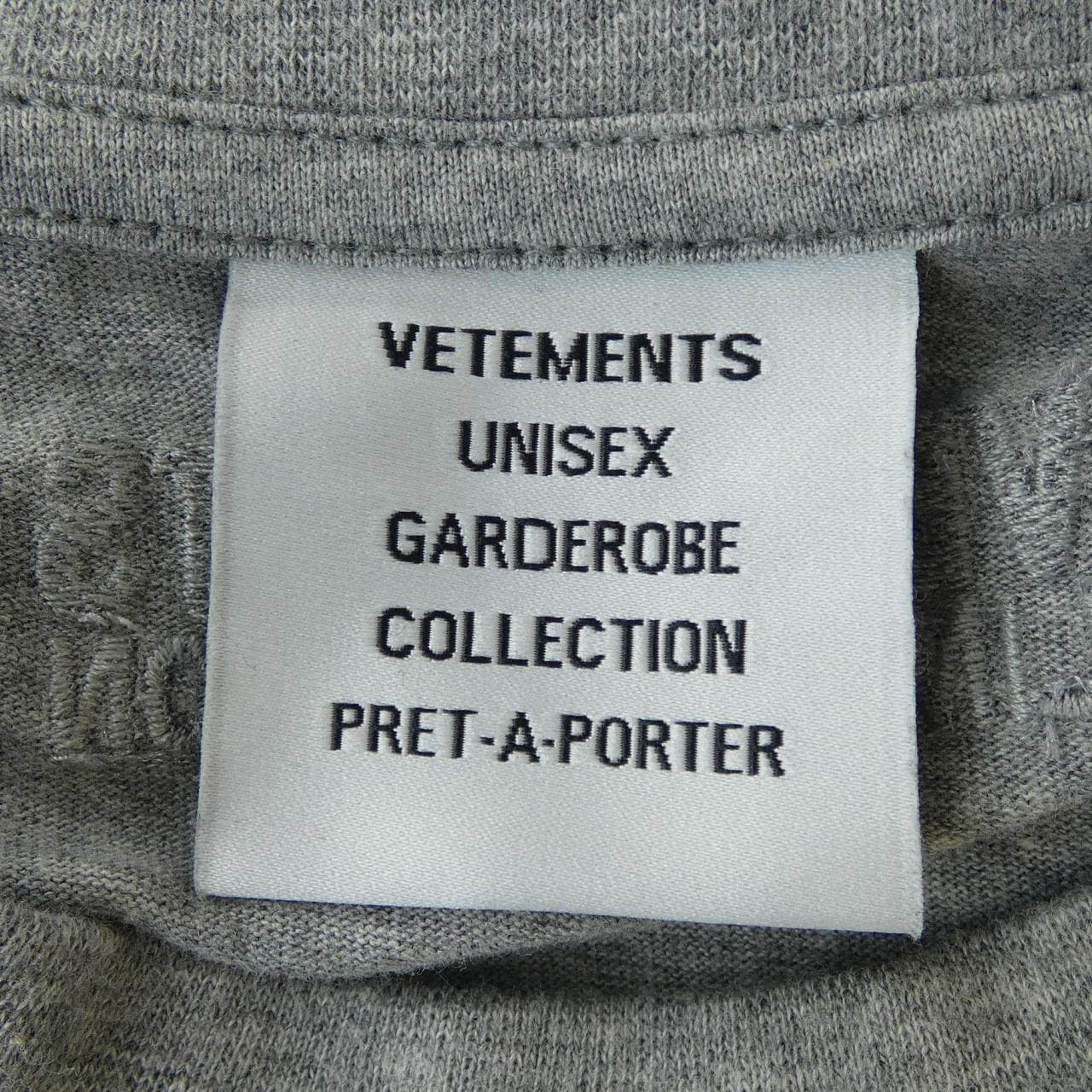 VETEMENTS VETEMENTS T-Shirt
