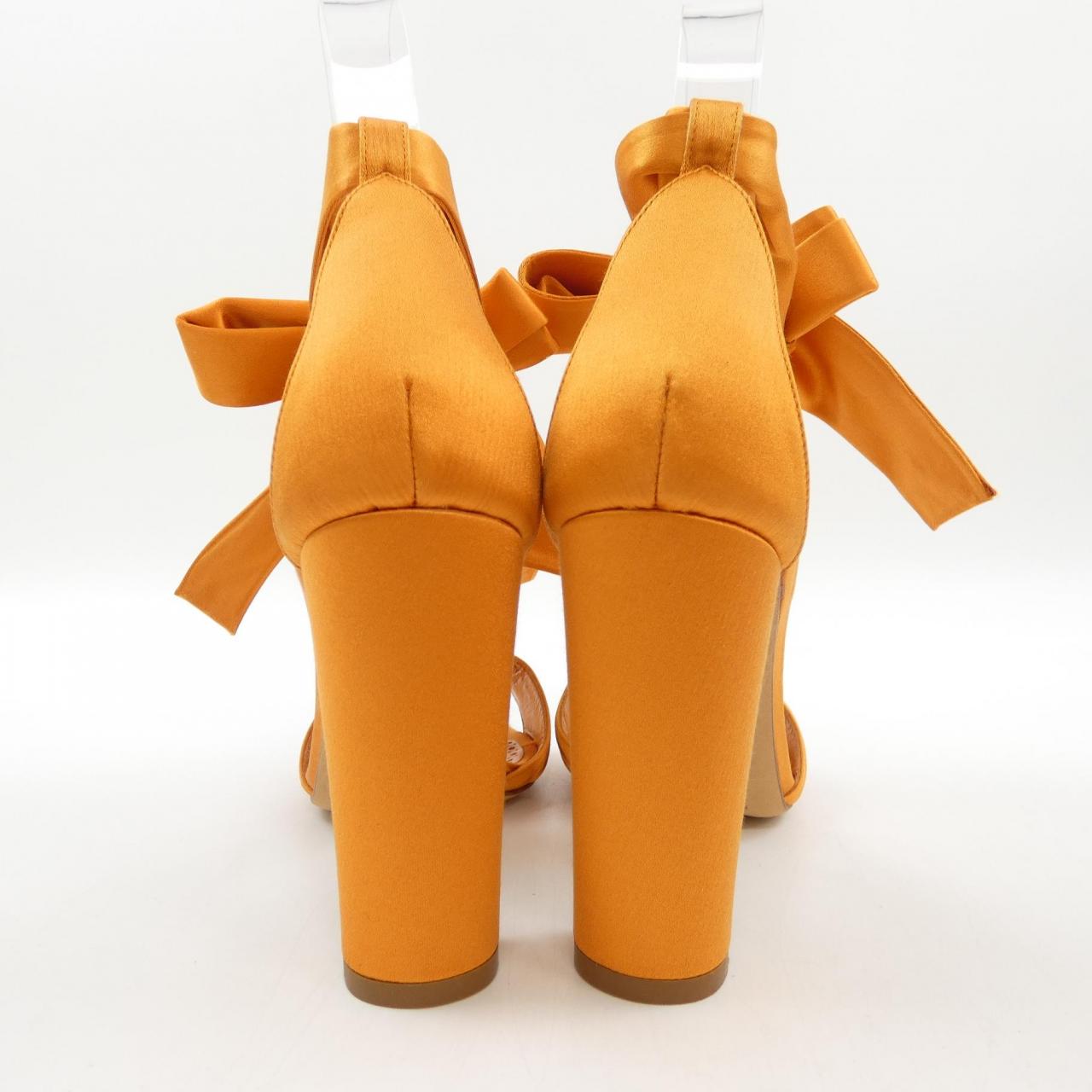 マノロブラニク MANOLO BLAHNIK パンプス