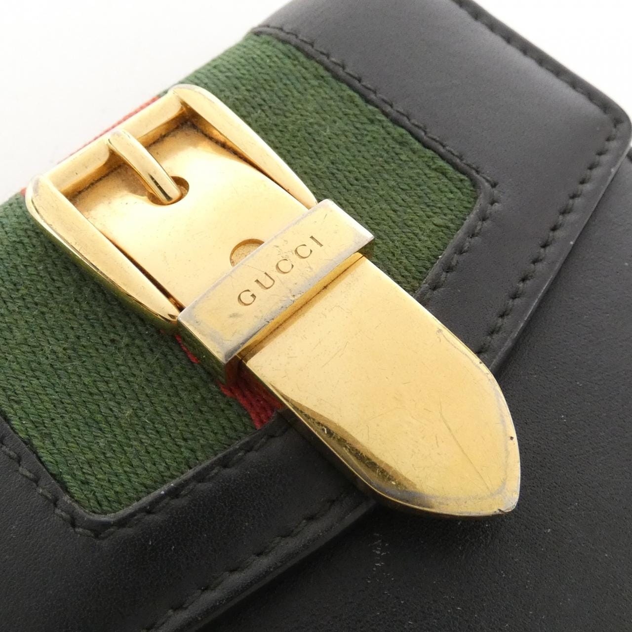 グッチ シルヴィ 476081 CWLSG 財布