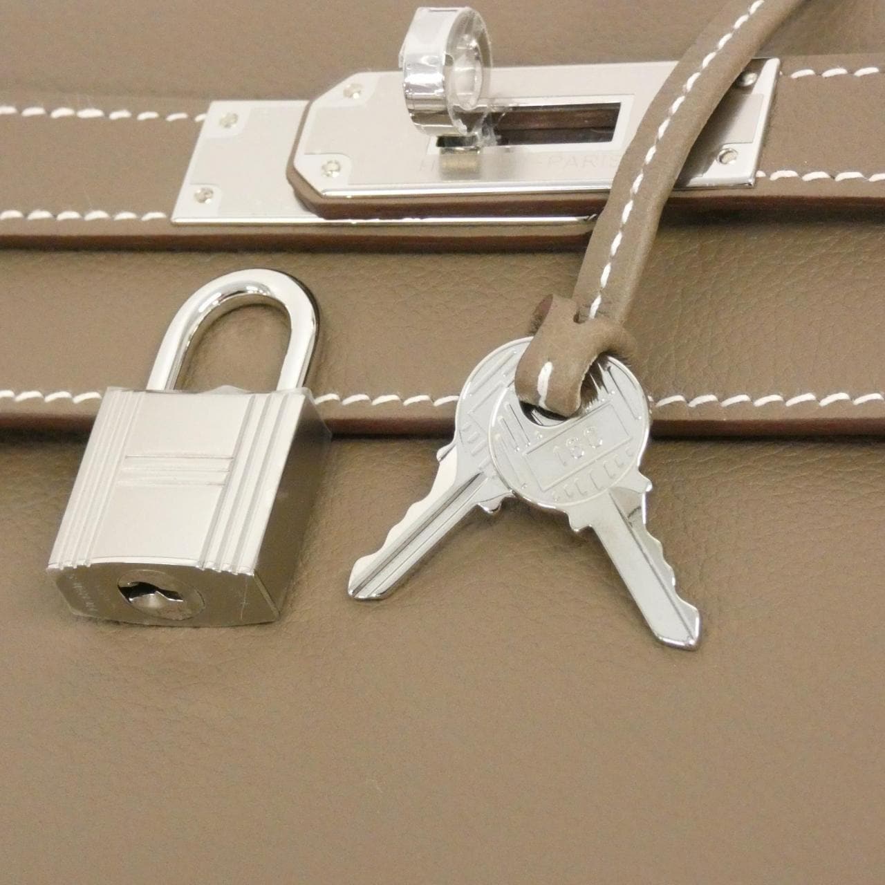 【未使用品】エルメス ケリー 28cm 070443CK バッグ