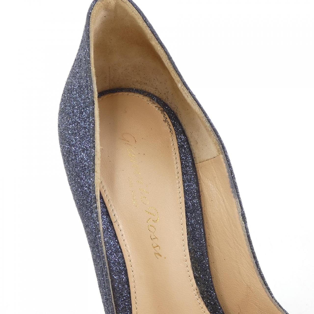 ジャンヴィトロッシ GIANVITO ROSSI パンプス