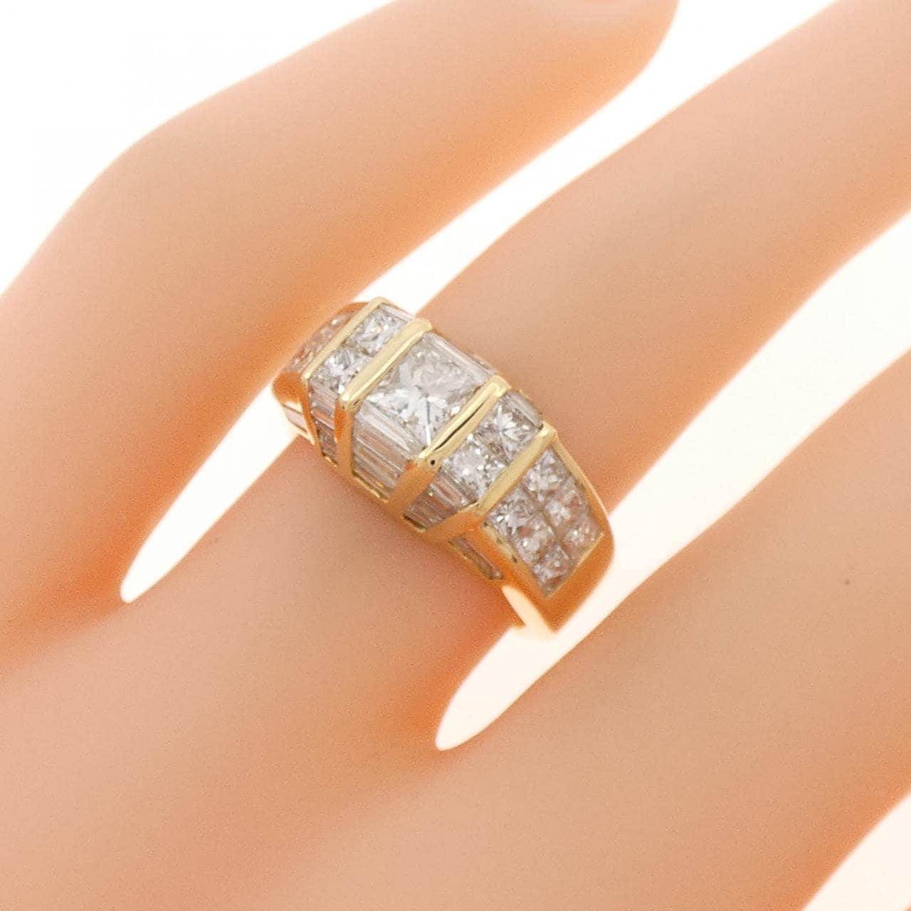 18KYG ダイヤモンド リング 0.39CT