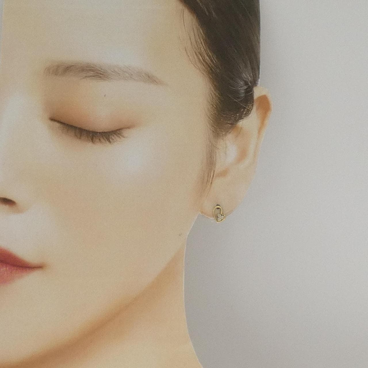 K18YG 心形钻石耳环