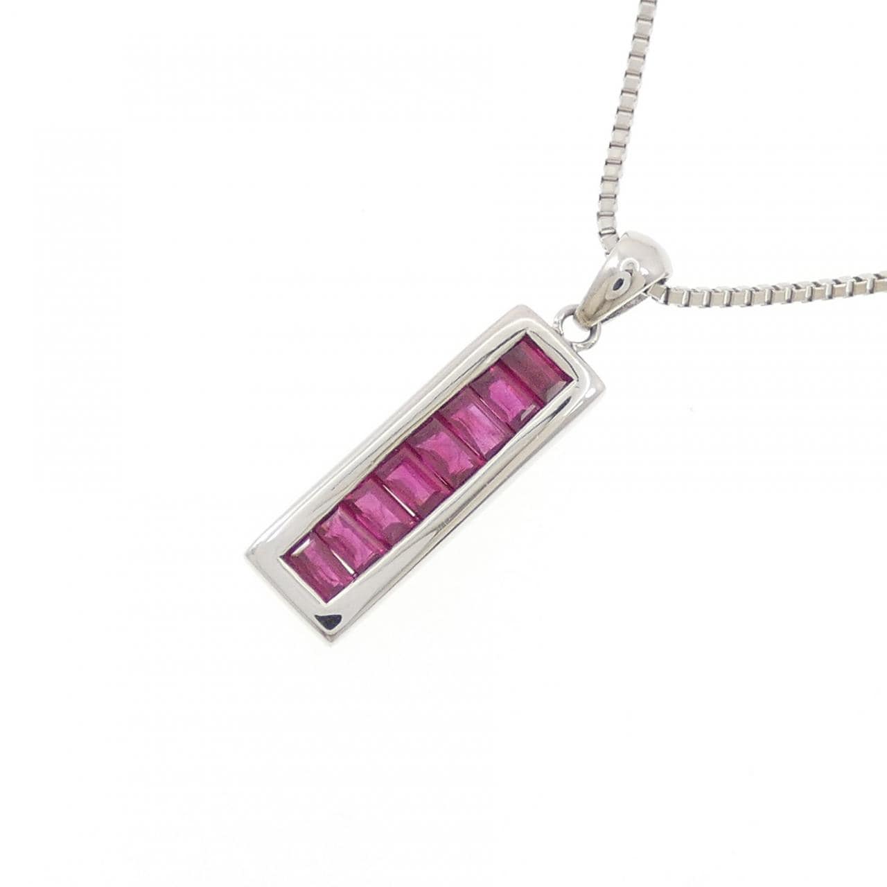 PT900/PT850 ルビー ネックレス 0.66CT