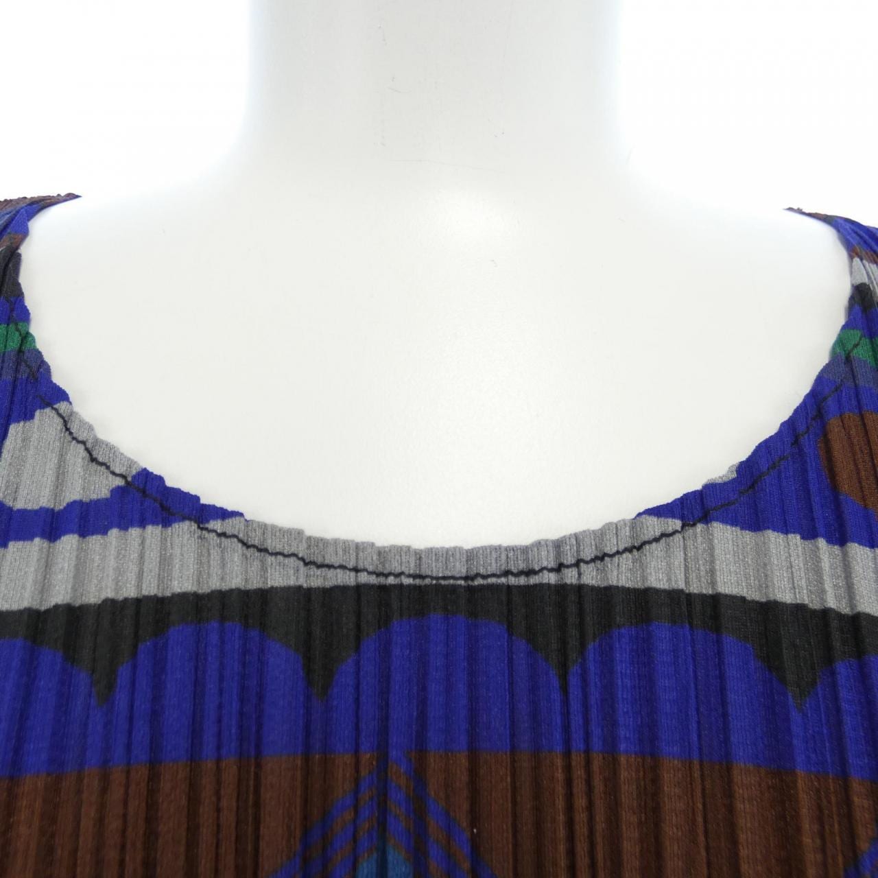 プリーツプリーズ PLEATS PLEASE トップス