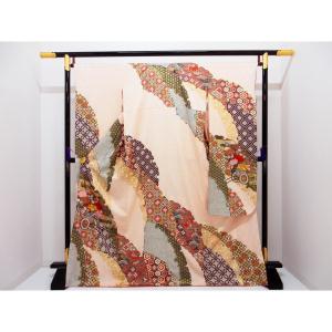 振袖　友禅金彩加工　刺繍入り絞り加工