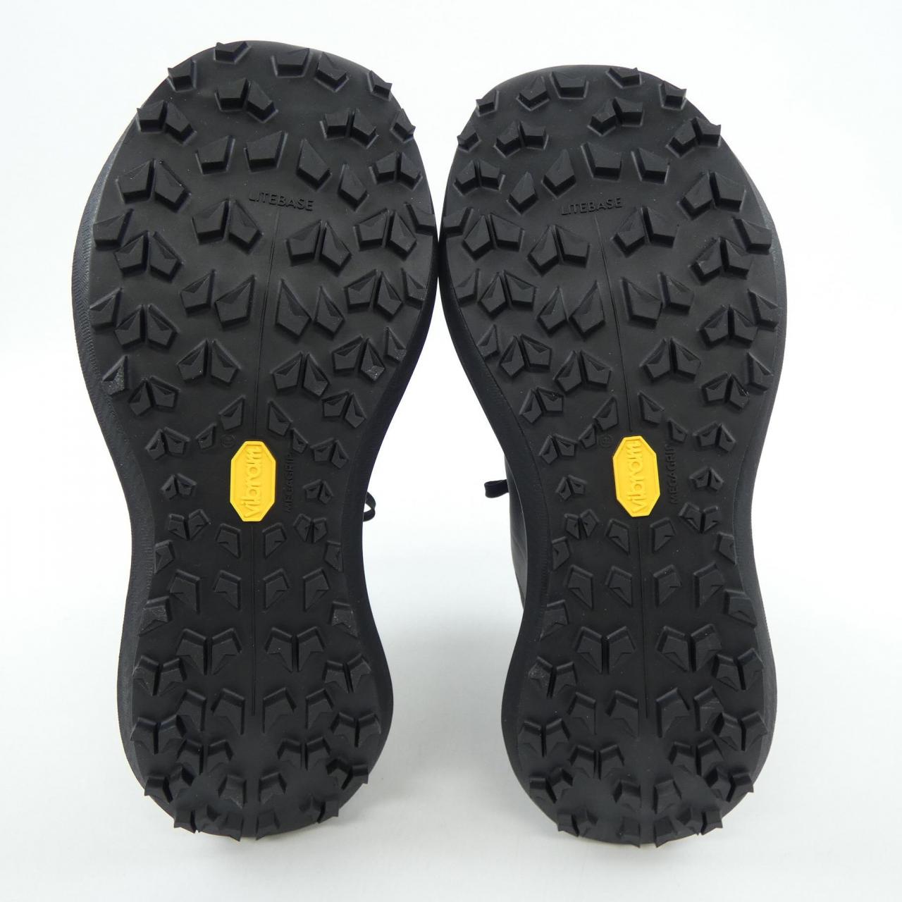 アークテリクス ARC'TERYX L08104400 スニーカー