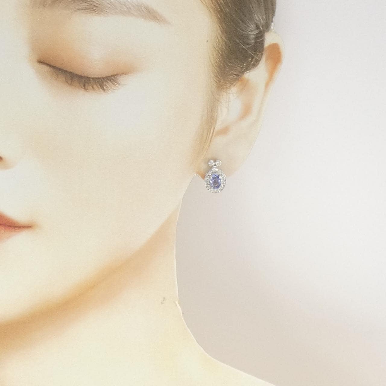 PT850/PT900 サファイヤ ピアス 1.77CT