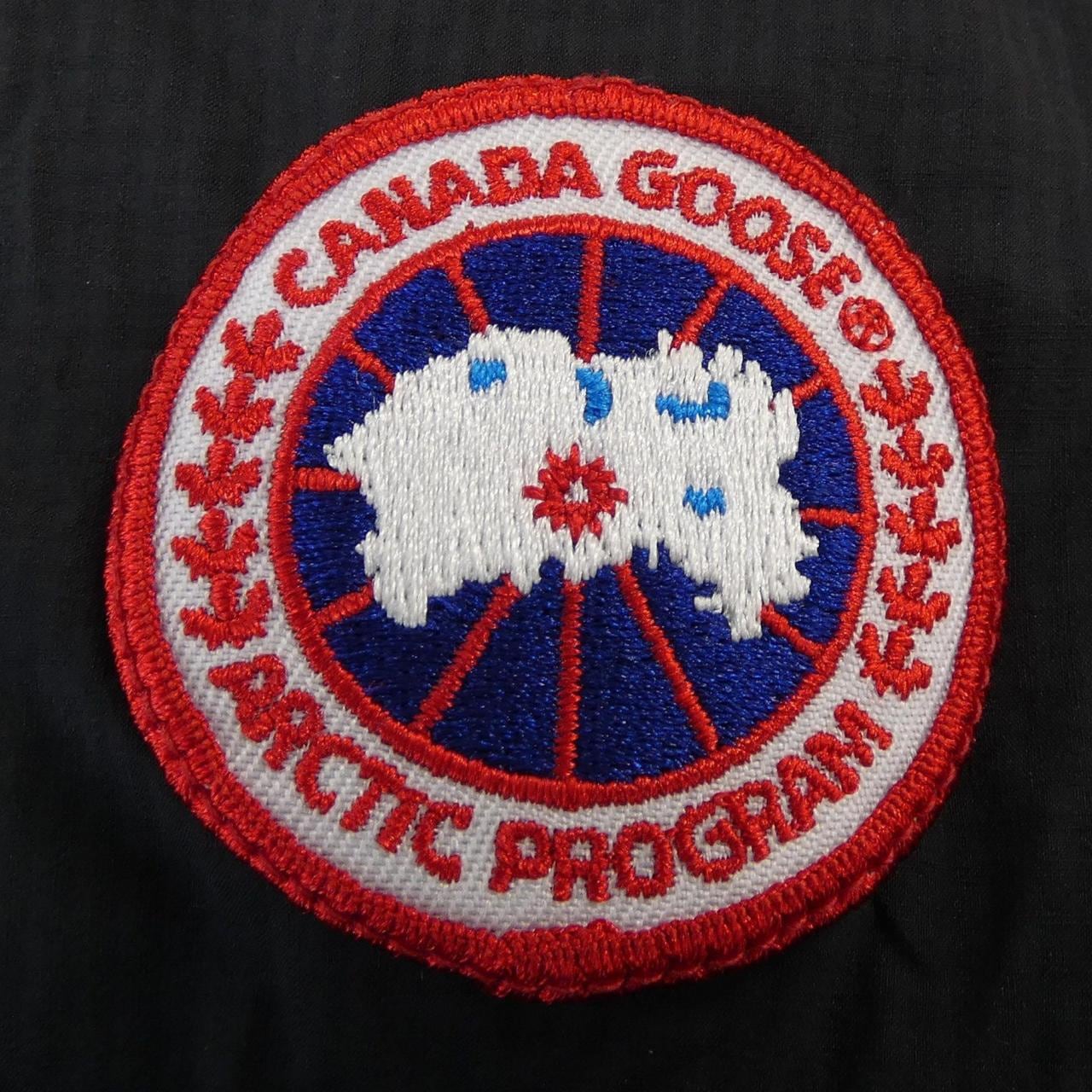 カナダグース CANADA GOOSE ダウンジャケット