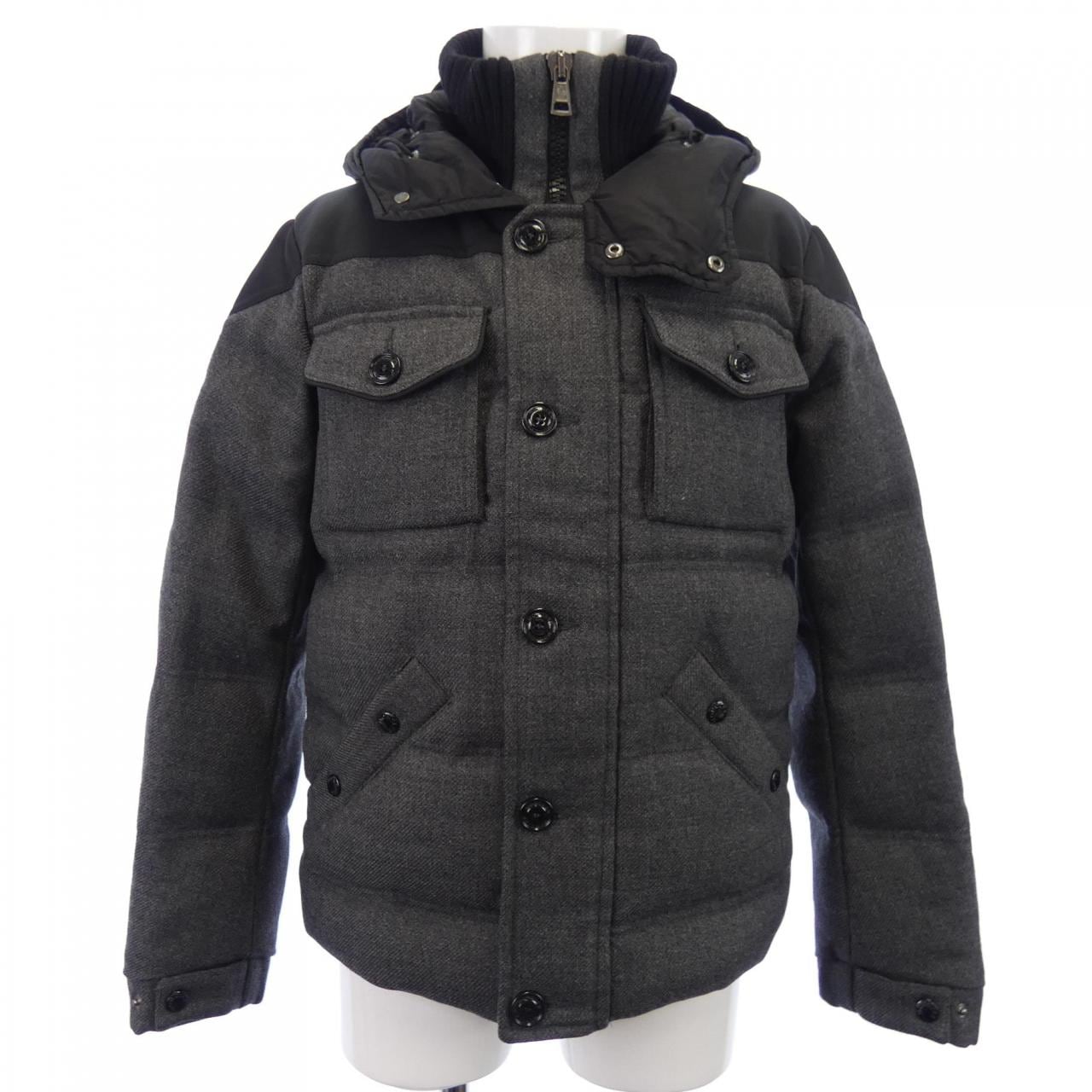 モンクレール MONCLER ダウンジャケット