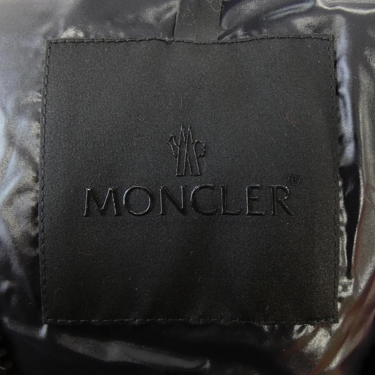 モンクレール MONCLER ダウンジャケット