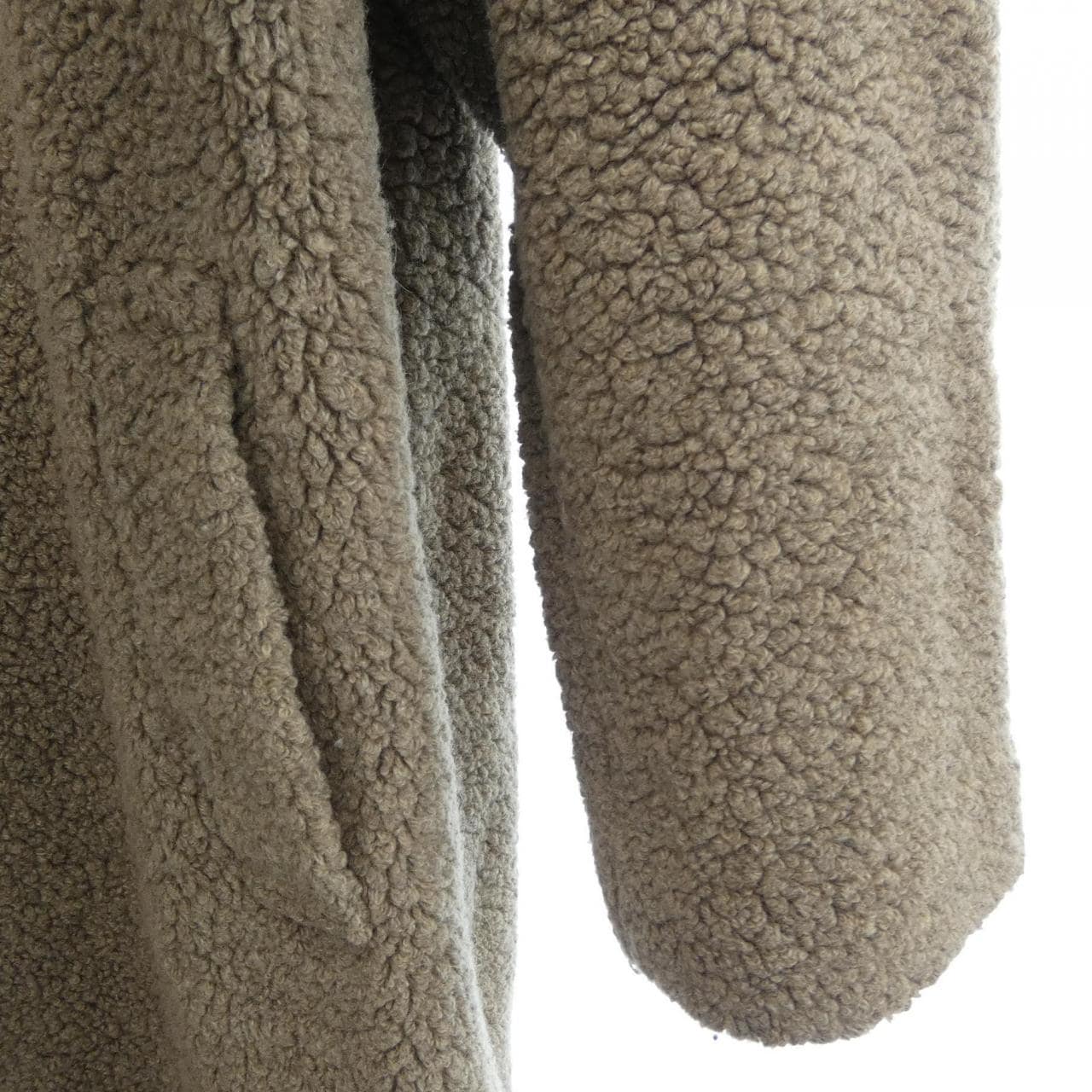 ニジュウサンク 23区 コート