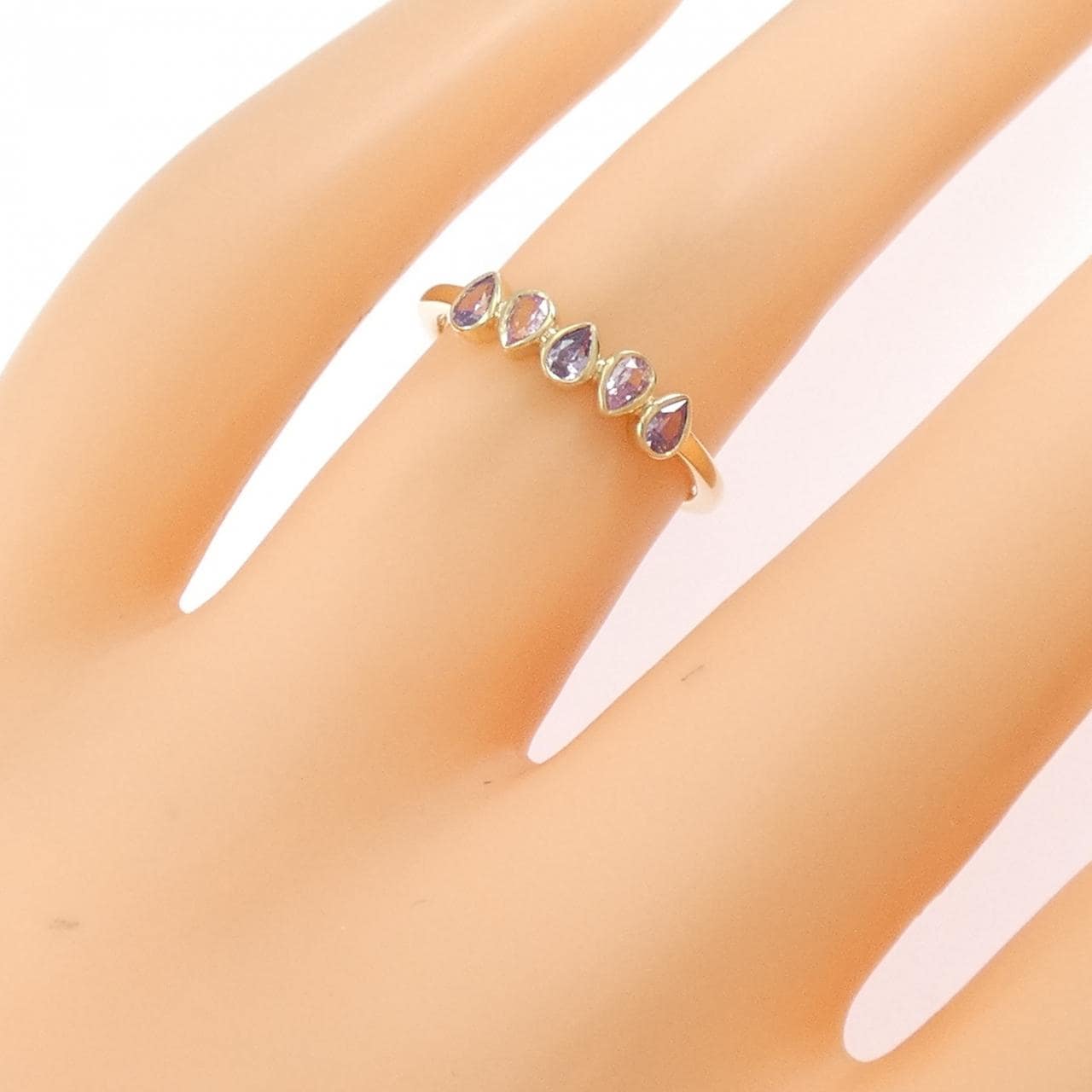 4゜C 合成サファイヤ リング