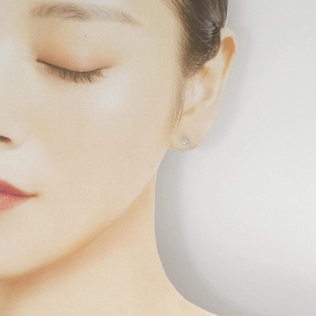 PT900 Solitaire Diamond Earrings 0.20CT