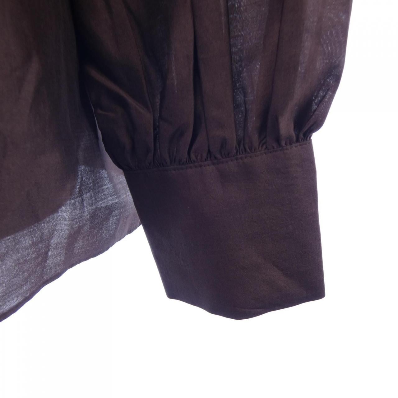 プルミエアロンディスモン 1er Arrondissement トップス