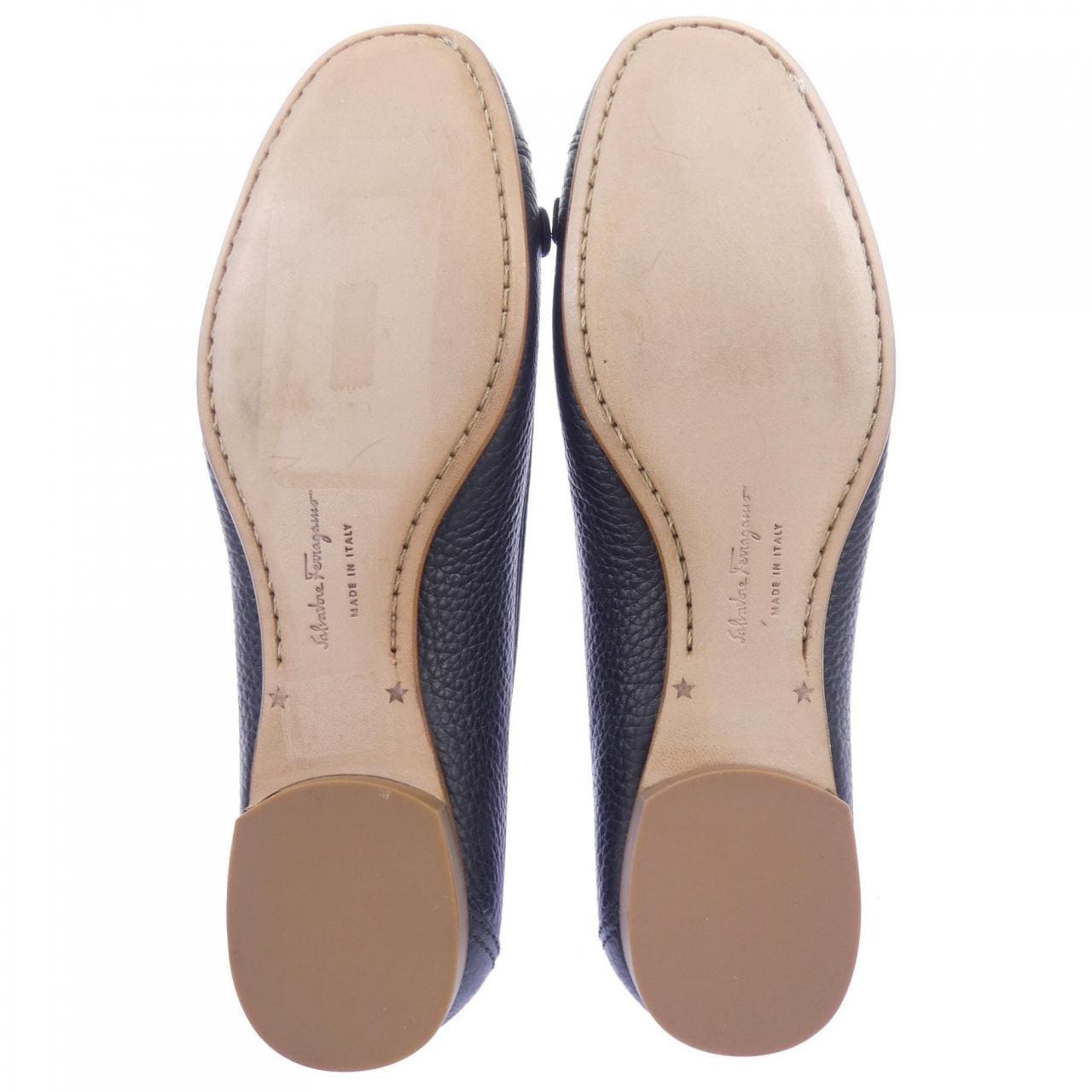 サルヴァトーレフェラガモ SALVATORE FERRAGAMO 0466626 フラットシューズ