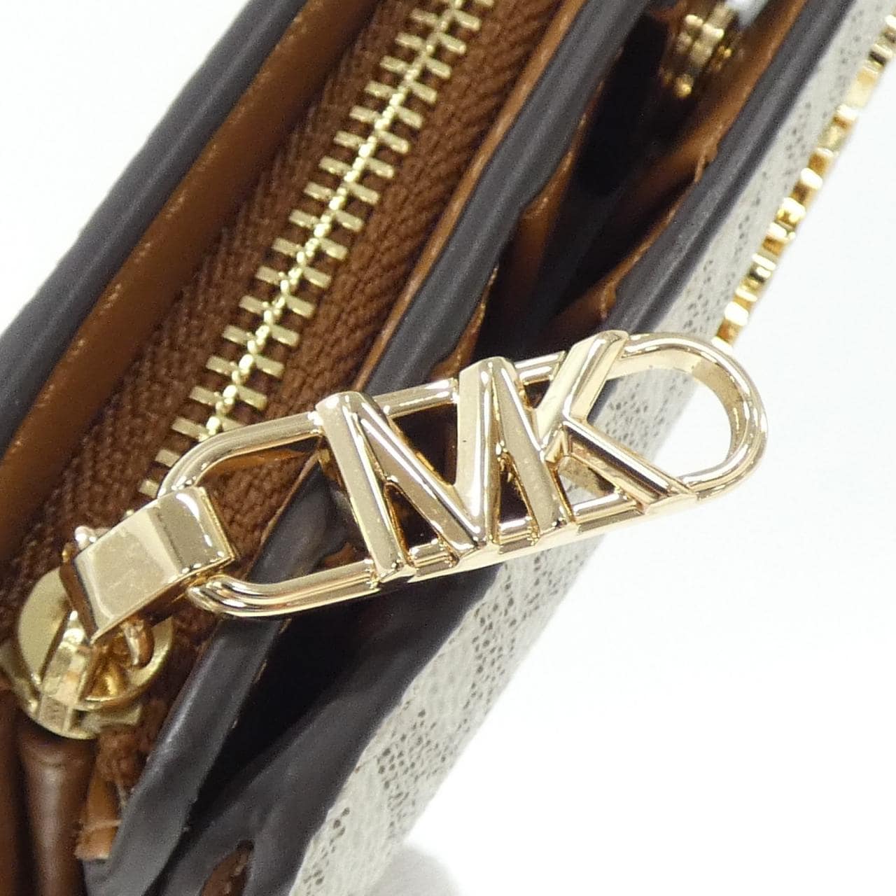 [新品] MICHAEL MICHAEL KORS EMPIRE 32S5G8ED6B 皮夾