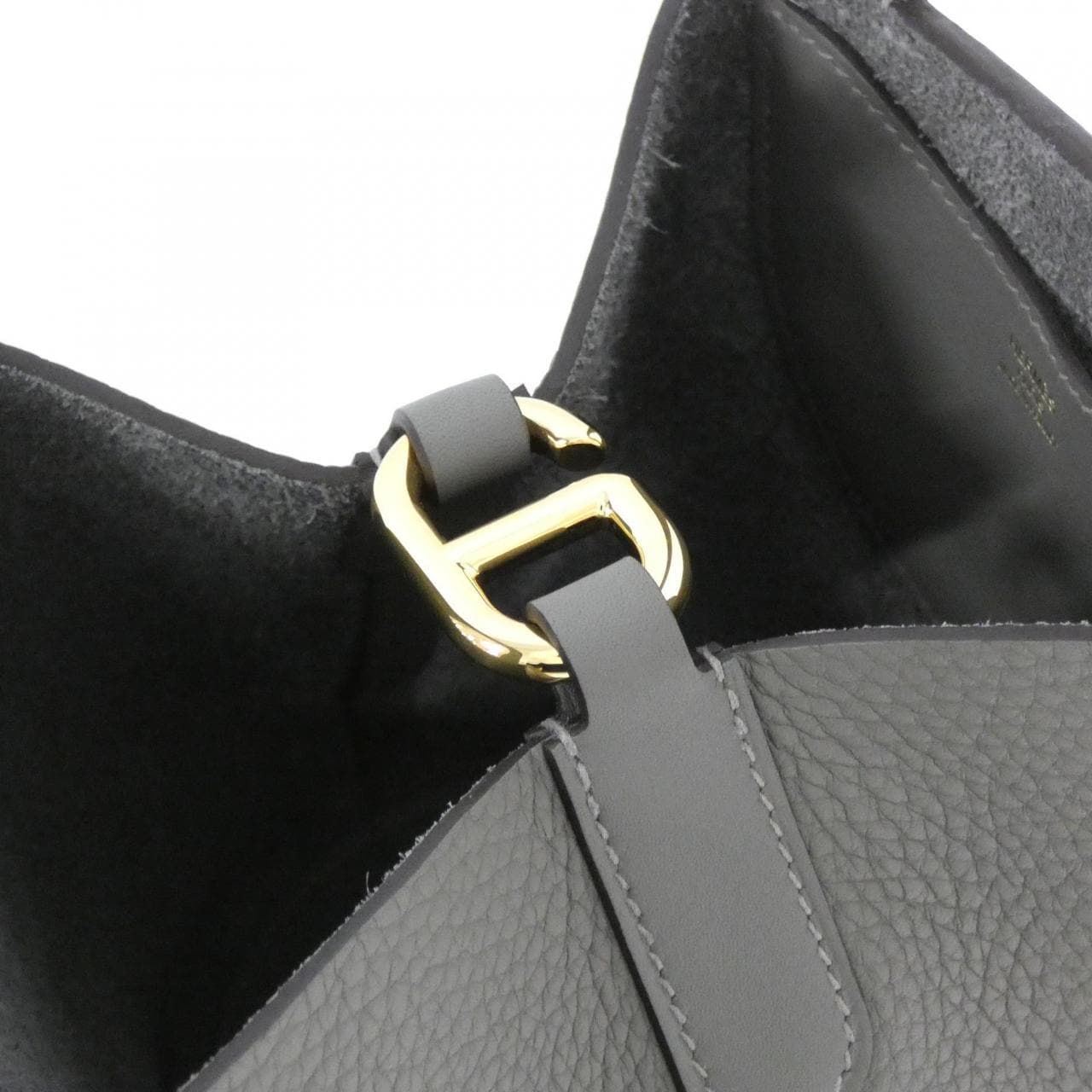 エルメス イン ザ ループ 18cm 084274CC バッグ