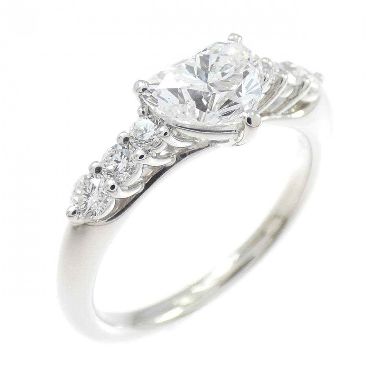 PT900 ダイヤモンド リング 0.844CT E SI2 ハートシェイプ