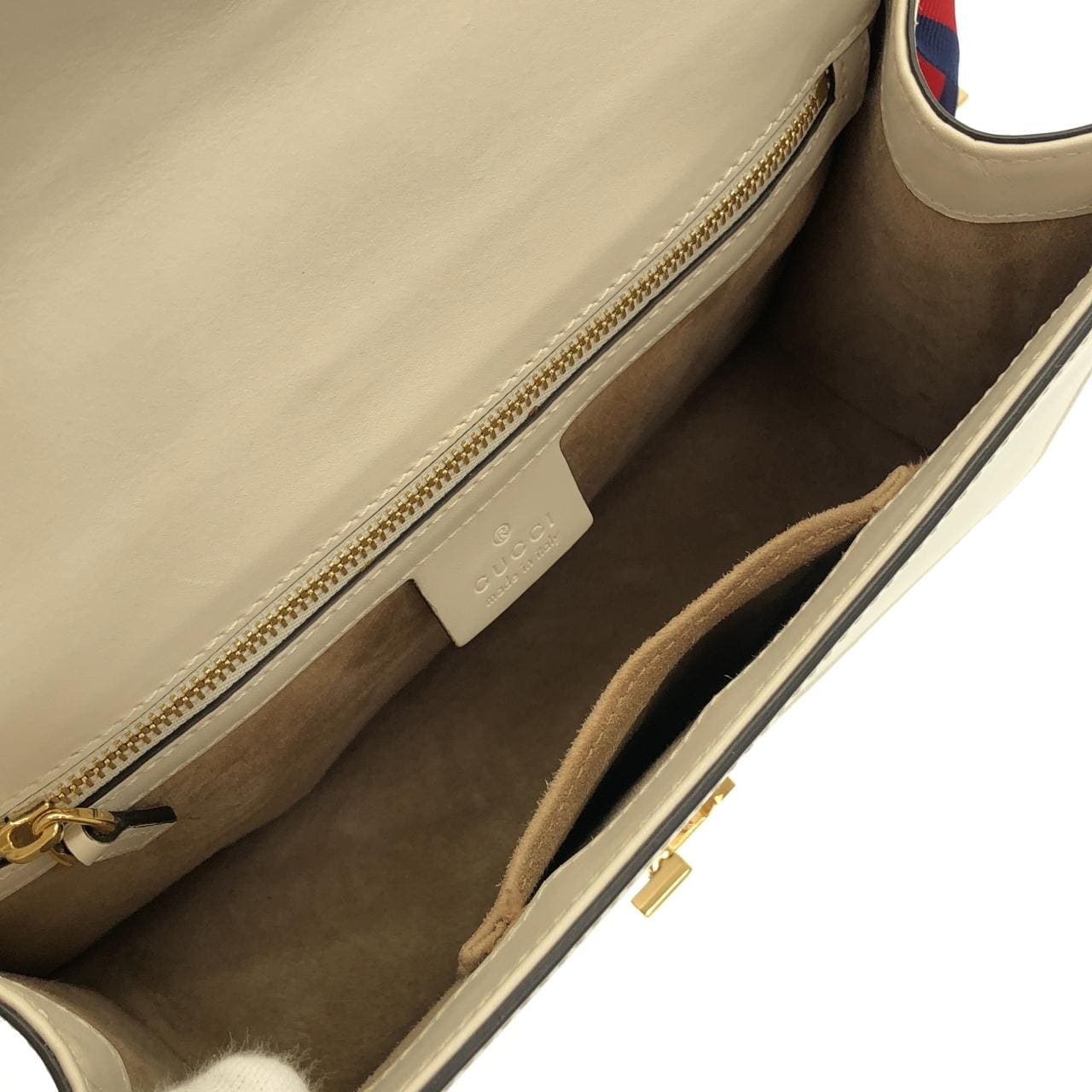 グッチ SYLVIE 421882 CVLEG ショルダーバッグ