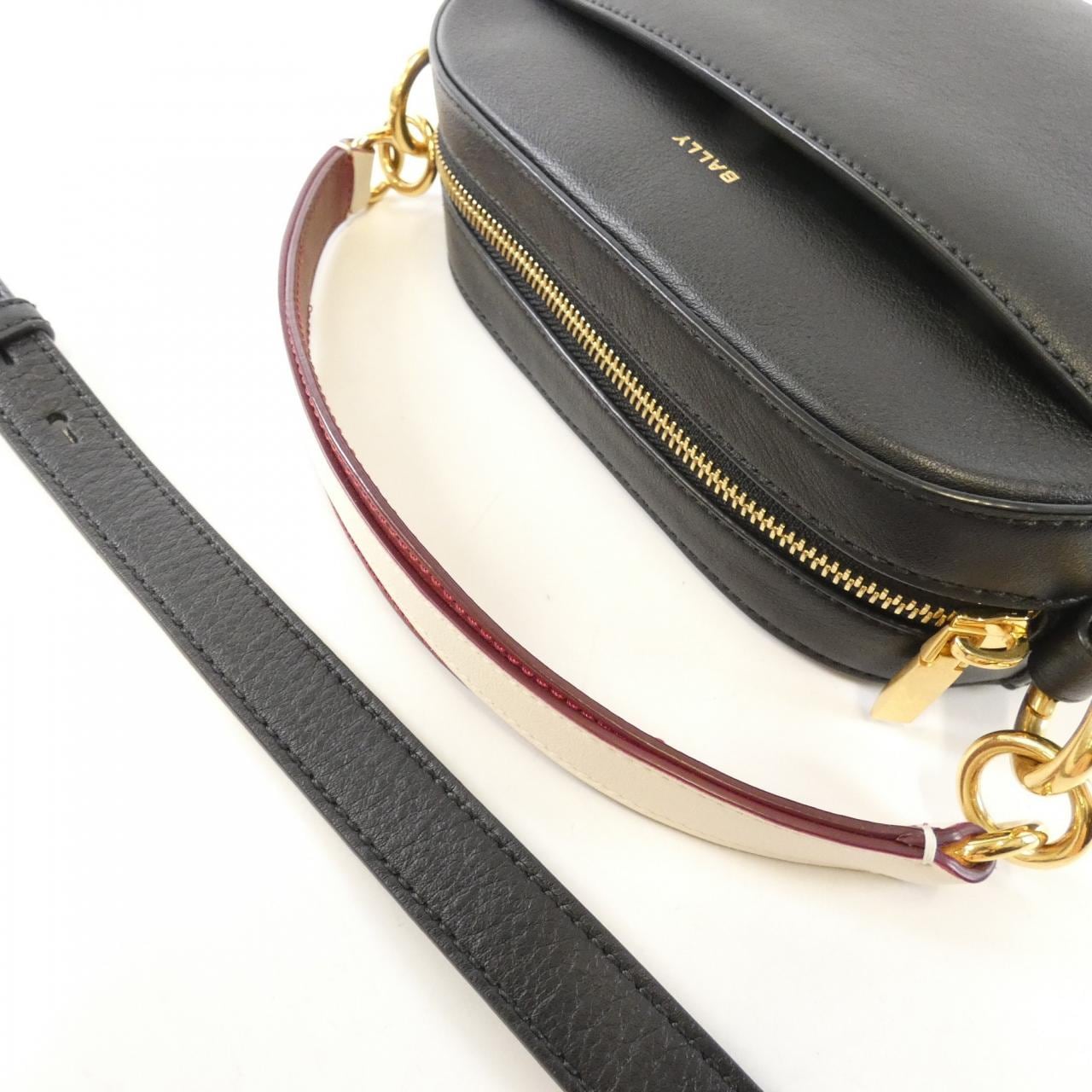 バリー CODE CROSS MOUSSE バッグ