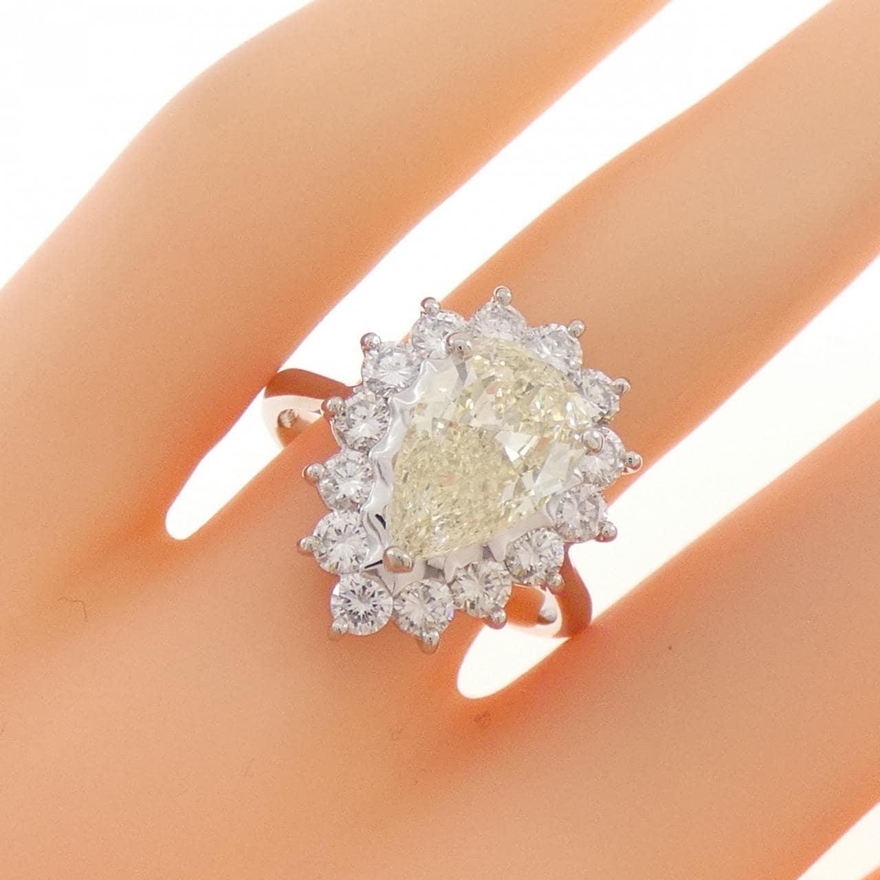 PT900 ダイヤモンド リング 2.126CT VLY SI1 ペアシェイプ