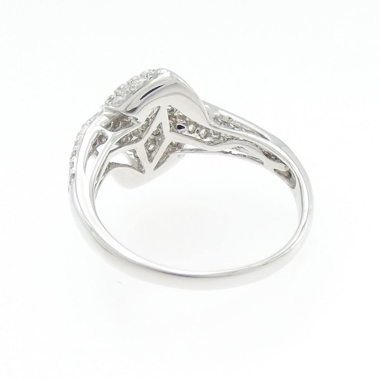 K18WG ダイヤモンド リング 0.65CT