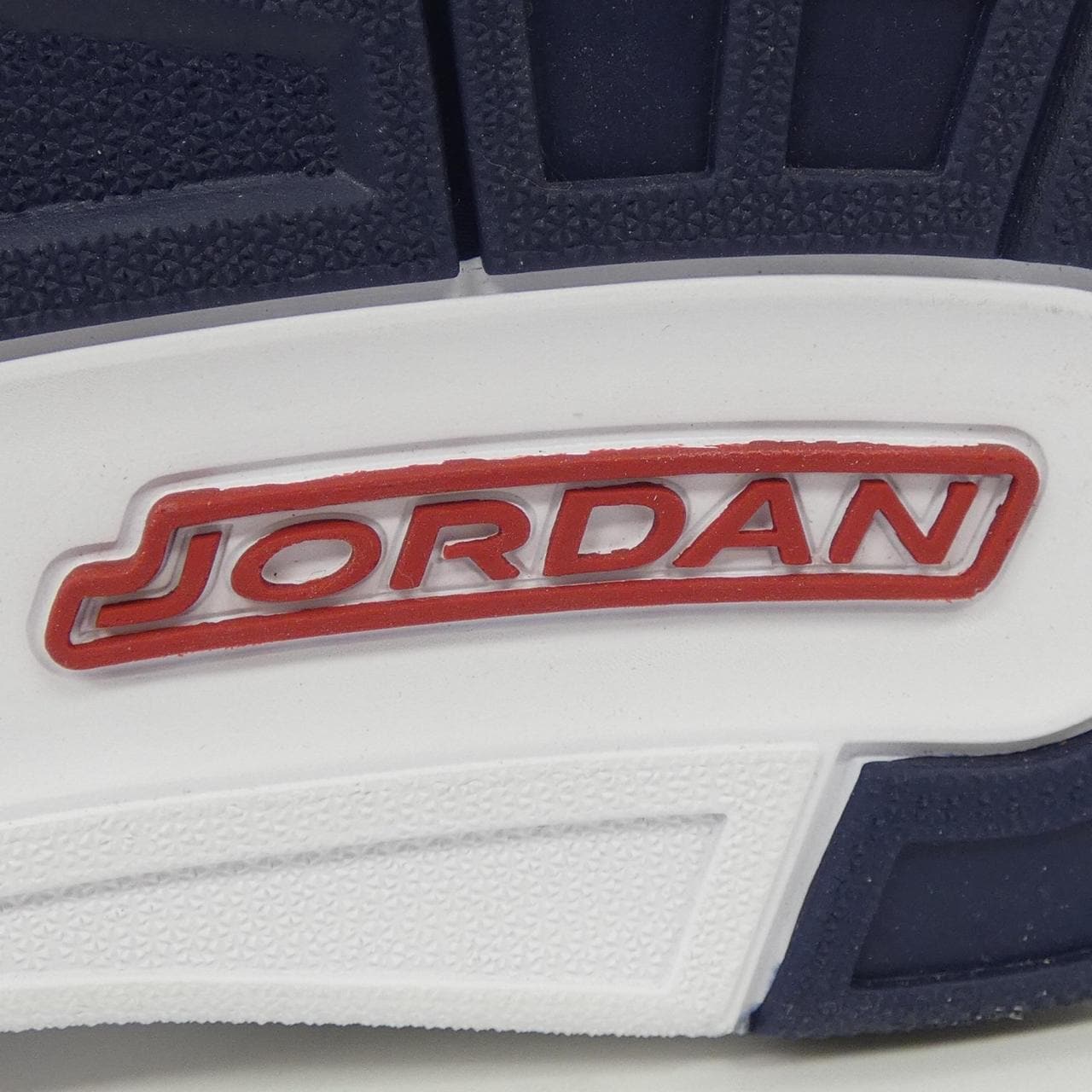 ナイキ ジョーダン NIKE JORDAN CD7069-104 スニーカー