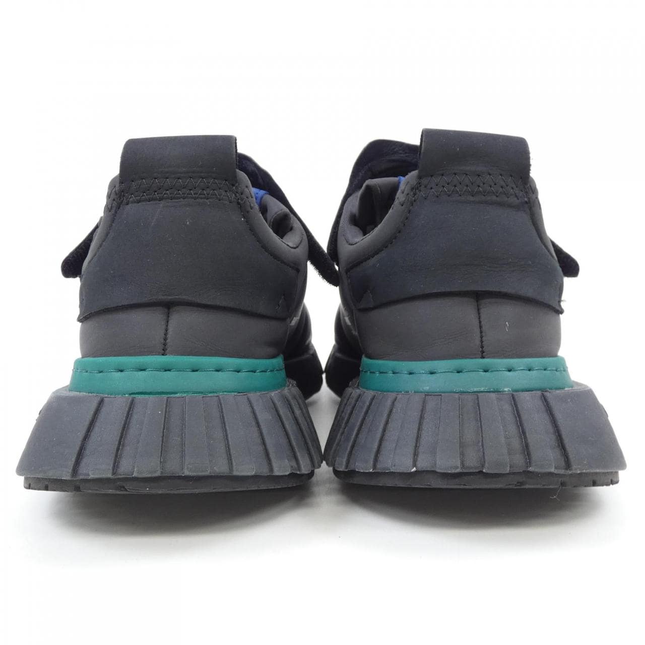 アディダス ADIDAS スニーカー