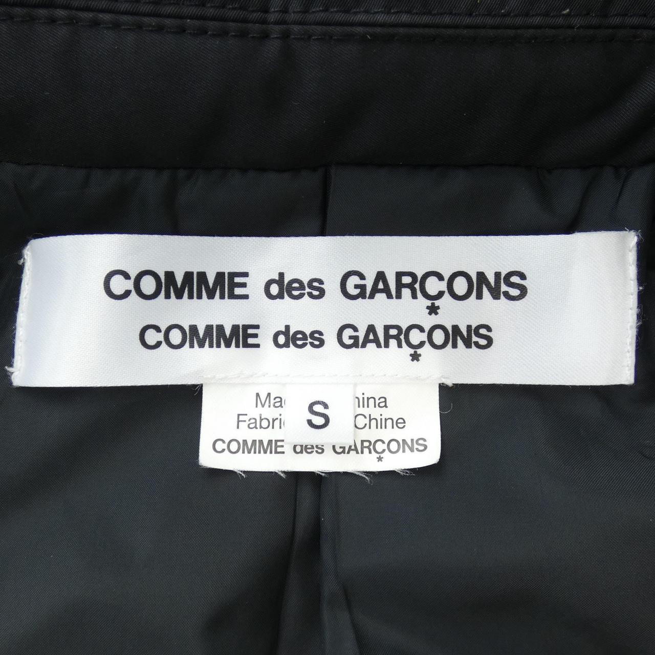 コムデギャルソン COMME des GARCONS RD-J501 ダウンジャケット