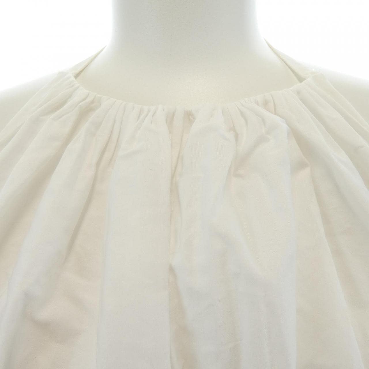 シャネル CHANEL P62656V12141 20C トップス