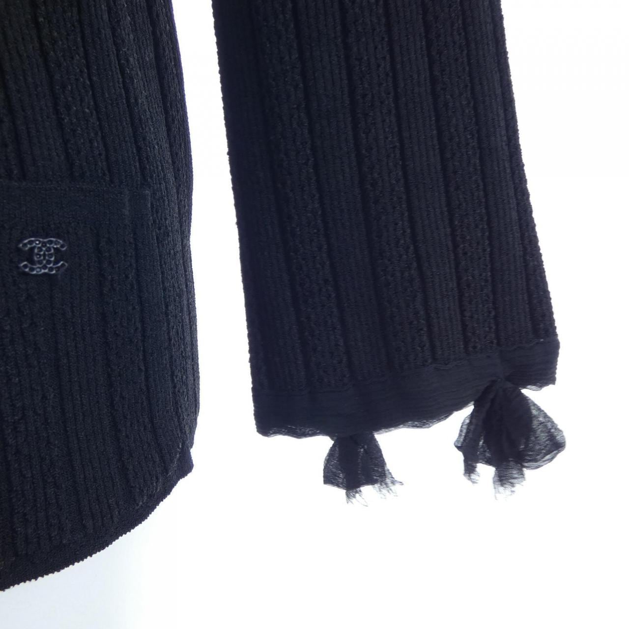 【ヴィンテージ】シャネル CHANEL P28035K00037 06P カーディガン