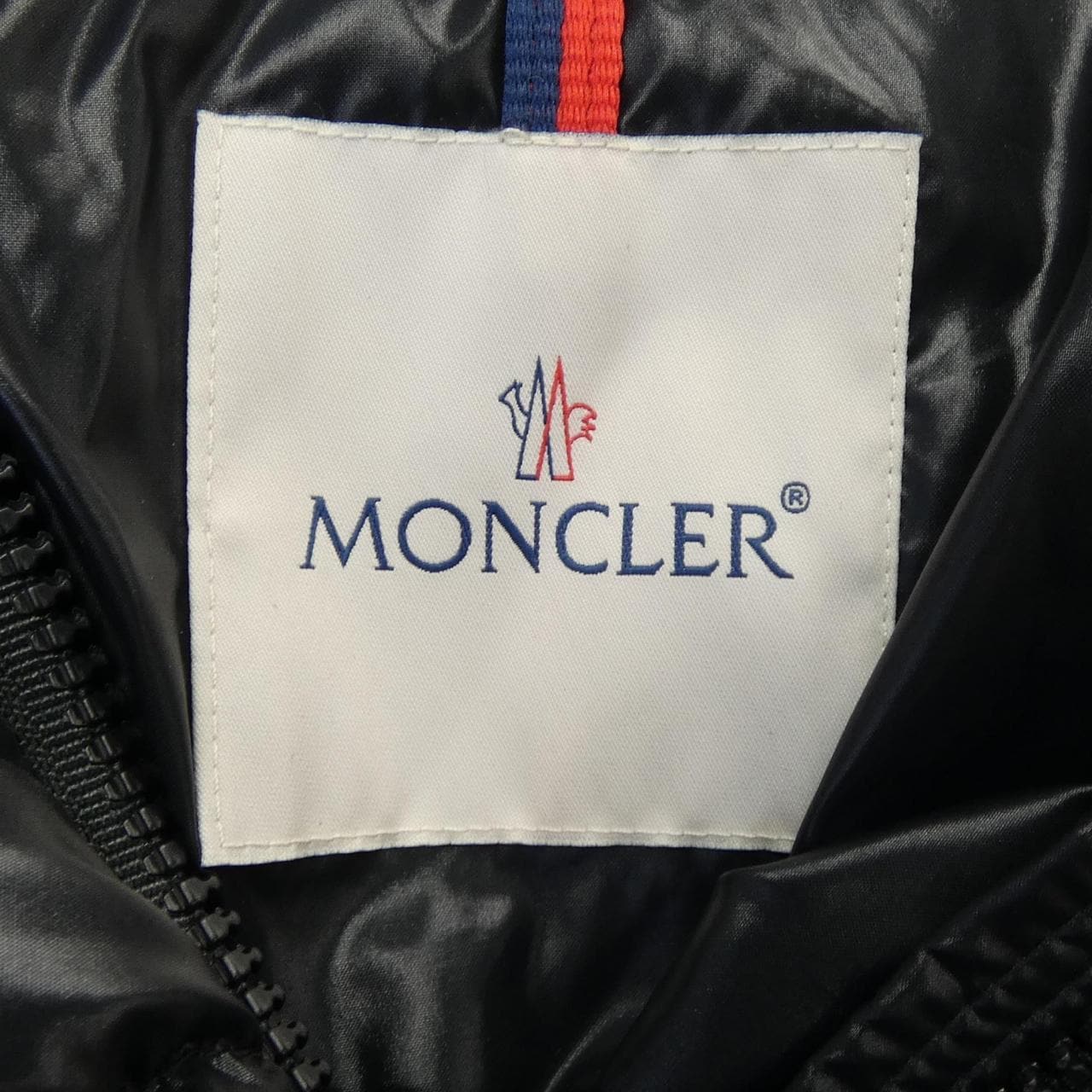 モンクレール MONCLER ダウンジャケット